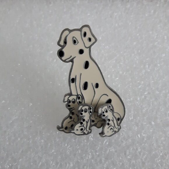 Dalmatian Dog Brooch With Mini Earrings. - Picture 3 of 7